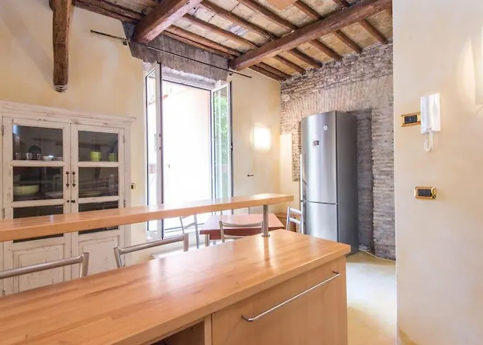Apartament Charming Luxury Trastevere